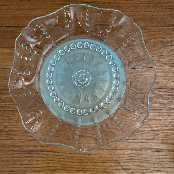 Glass serving dish. - Picture 4 of 5